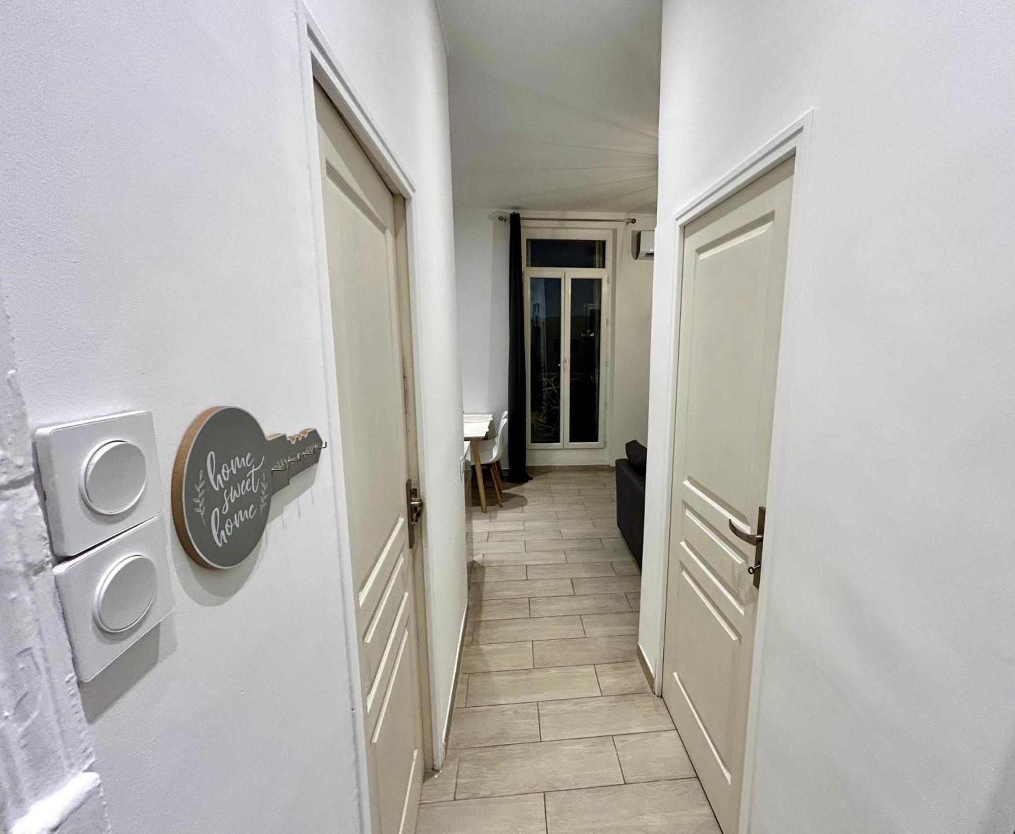 Lumineux 2 Pieces - Centre-Ville Climatise - Netflix Prime Canal - Bien Place Marseilles Exterior foto